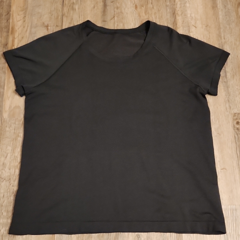 Lululemon Swiftly Top